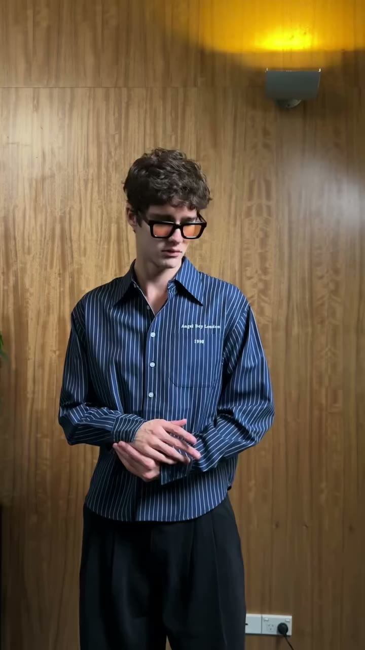 A closer look at our London Dress Shirt in Navy. Releasing 29/06/26
