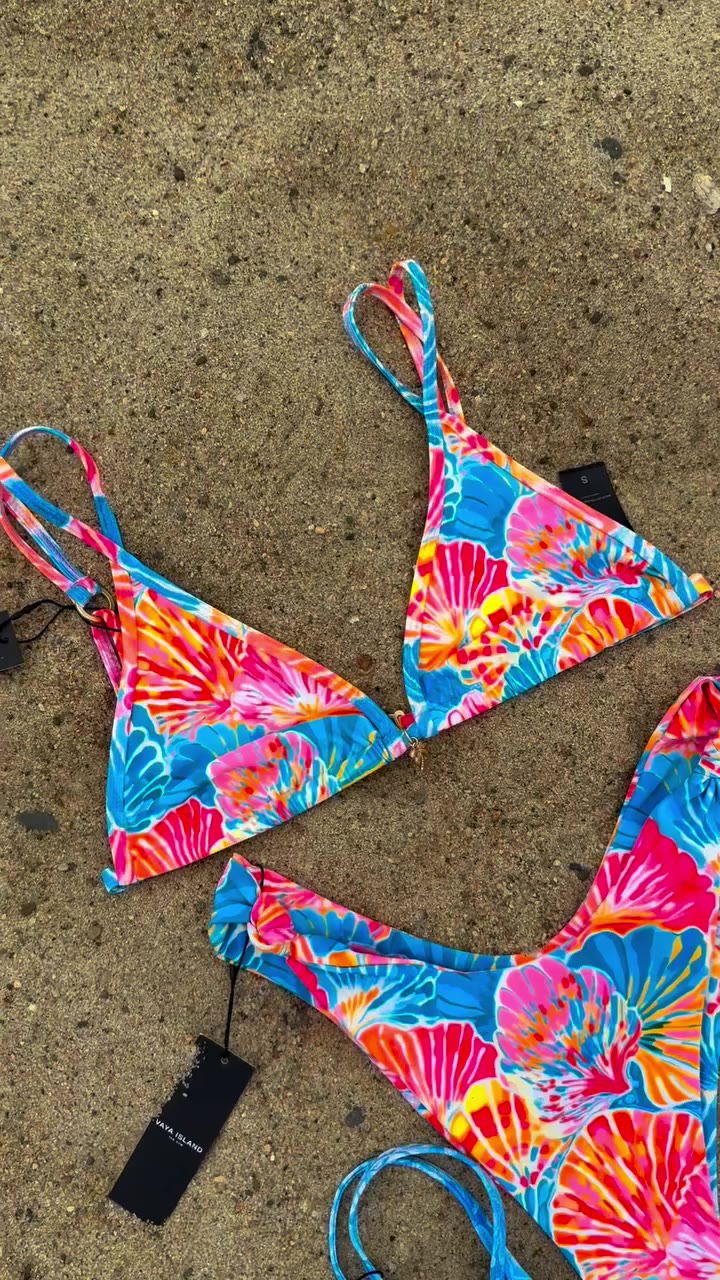 50% OFF END OF SUMMER SALE! 🩵🌊🌺 Shop now!