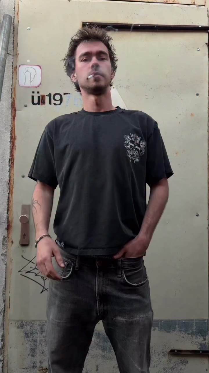 THE SKREST TEE