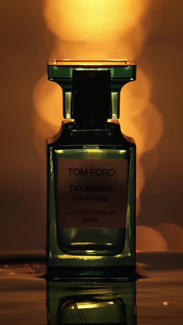 New Taormina Orange is a Private Blend scent that captures the citrus-scented…