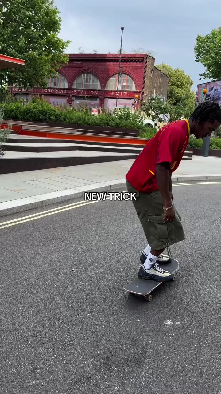 What’s this one called? #skater #skatetok #skateboarding #heelflip