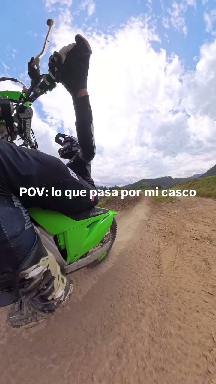 Feeling it 🤣🤙🏼✊🏼 #dirtbike #moto #lifestyle #fun