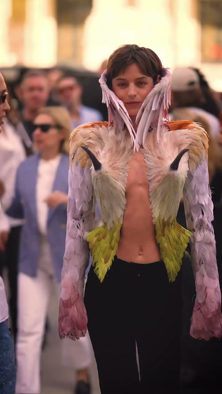 EMMA COUTURE CORRIN @EMMALOUISECORRIN WEARS SCHIAPARELLI HAUTE COUTURE…