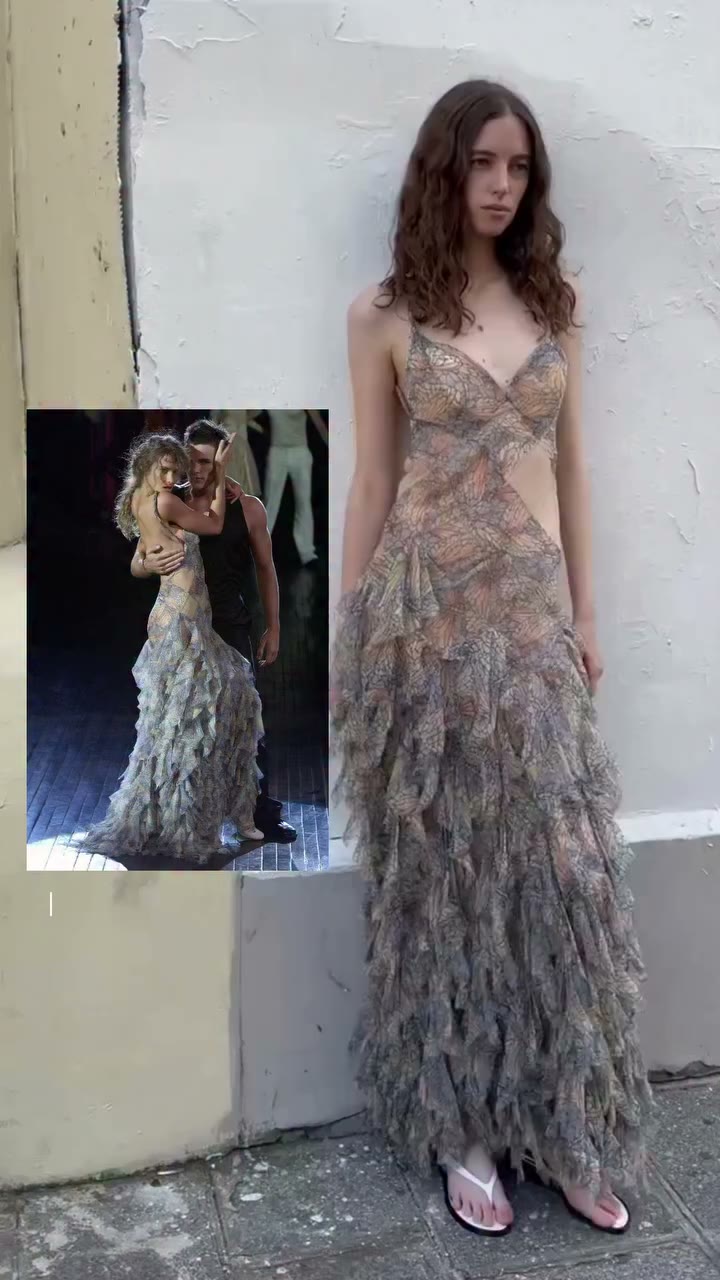 ALEXANDER MCQUEEN SPRING/SUMMER 2004 ‘DELIVERANCE’ DRESS — AVAILABLE We are…