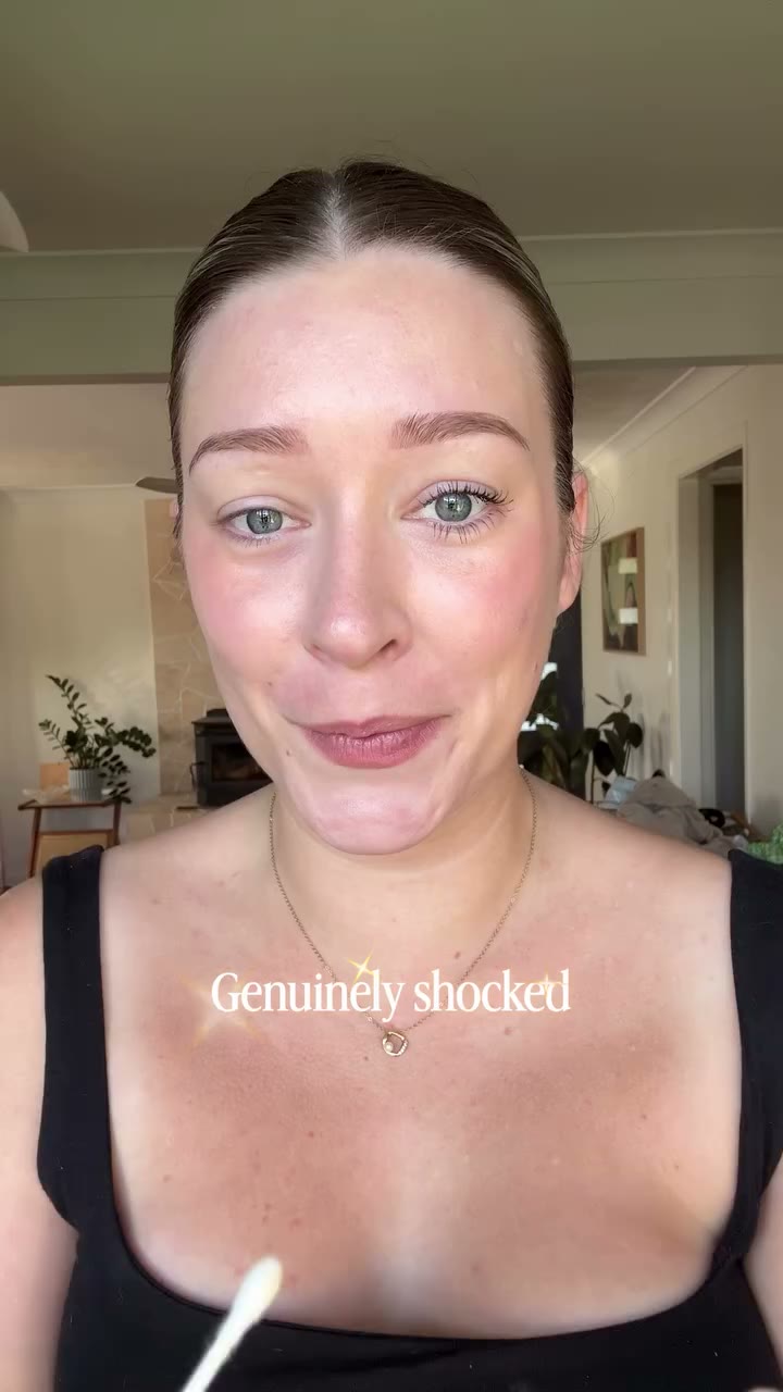 First impressions don’t lie 👀💖 Watching someone try Loungeface Lash for the…