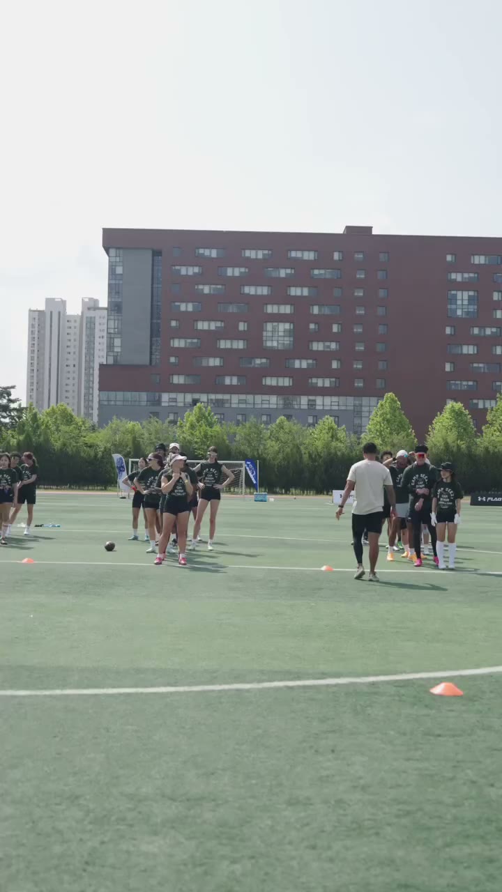 _ ​ 𝗖𝗮𝗺𝗽 𝗕𝗲𝗲𝘇𝘆'𝘀 𝗩𝗼𝗹𝘂𝗺𝗲 𝟲: 𝗦𝗲𝗼𝘂𝗹 𝗧𝗿𝗮𝗶𝗻🏈 ​ Global…
