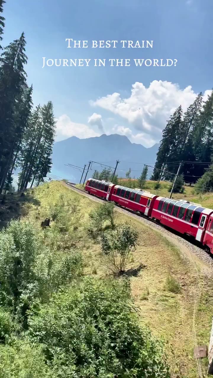 All aboard the Bernina Express to St Moritz 🚂 🌲 Truly the most epic journey…