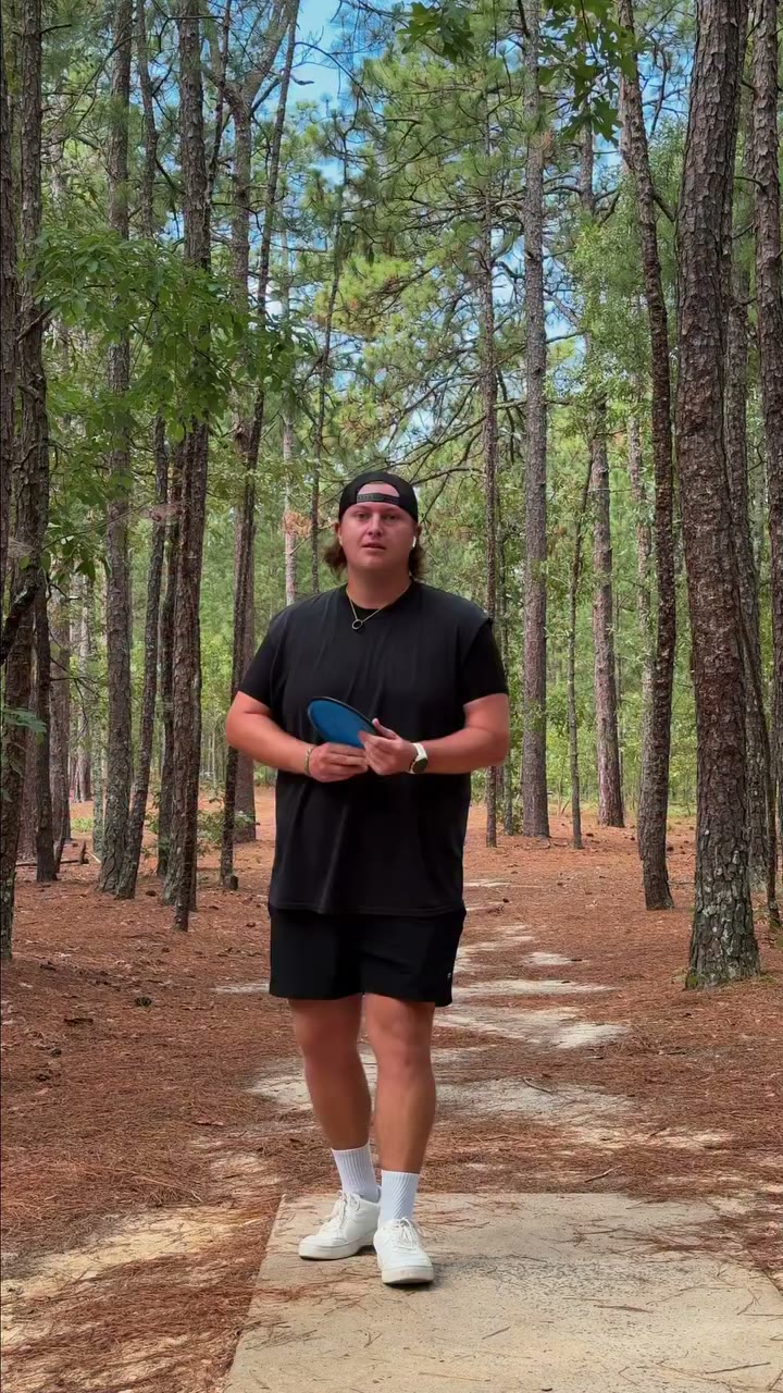 found a disc golf course 😬 #jakedezgolf #golf #discgolf #pinehurst…