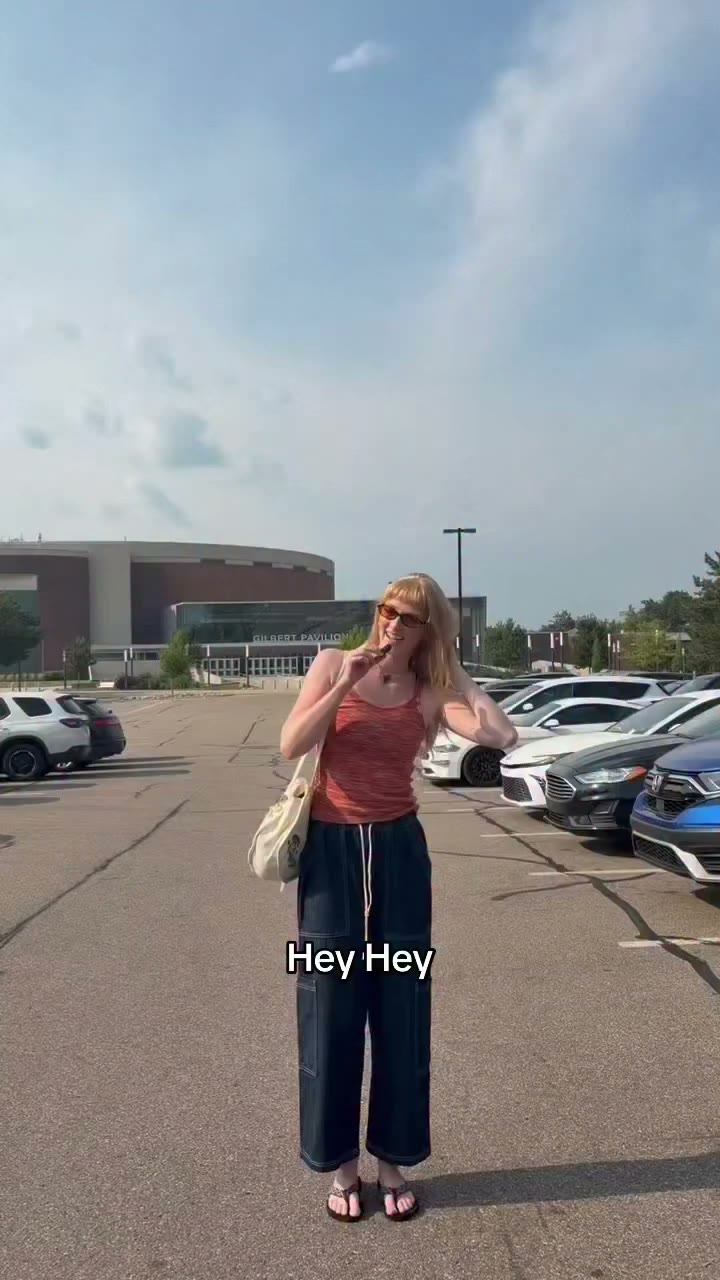 everyone say hi margaret 👋 we love the drop park pocket pants