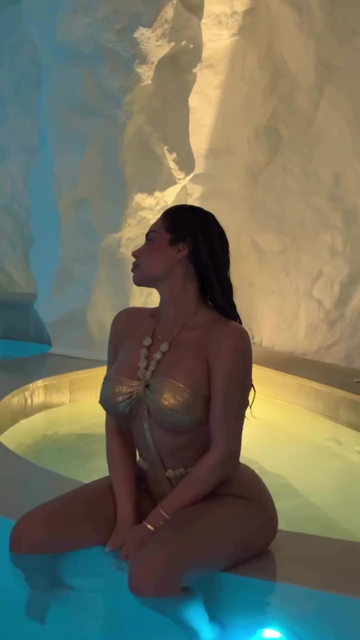 Playing mermaids 🧜‍♀️ 🌙