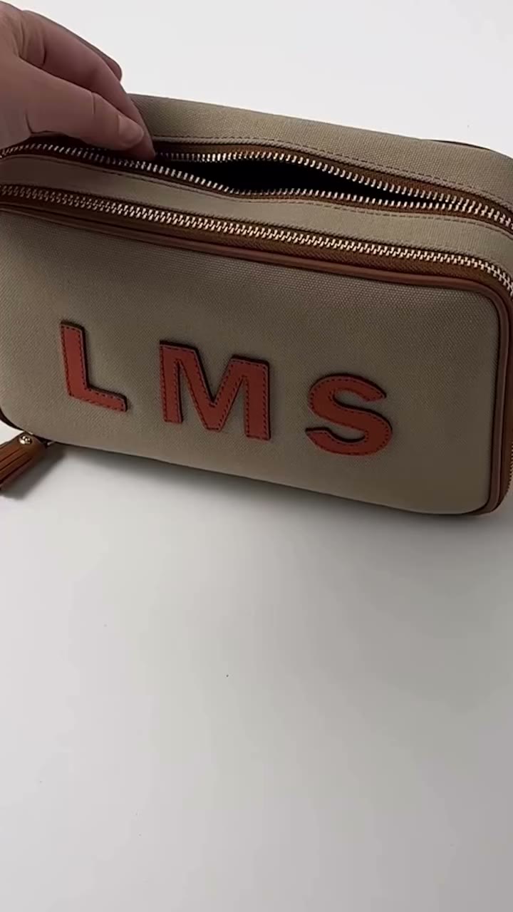 Bespoke Walton Wash Bag Compact yet cleverly organised, the Bespoke Walton…