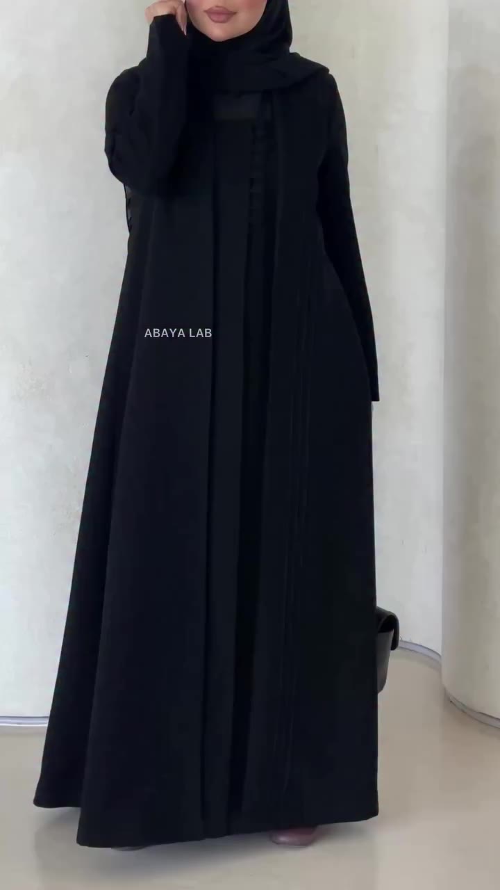 ⁨ قطعة ساترة و بستايل حلو جمالها ببساطتها مابعدنا عن اللاين العملي بليزر تصمم…