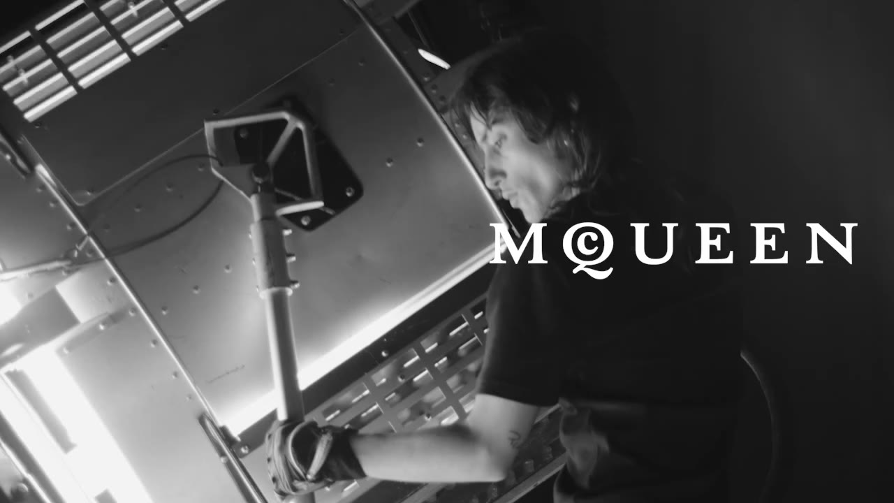 Alexander Mcqueen FW26 Directed by: @_glen_luchford Edit & Delivery…