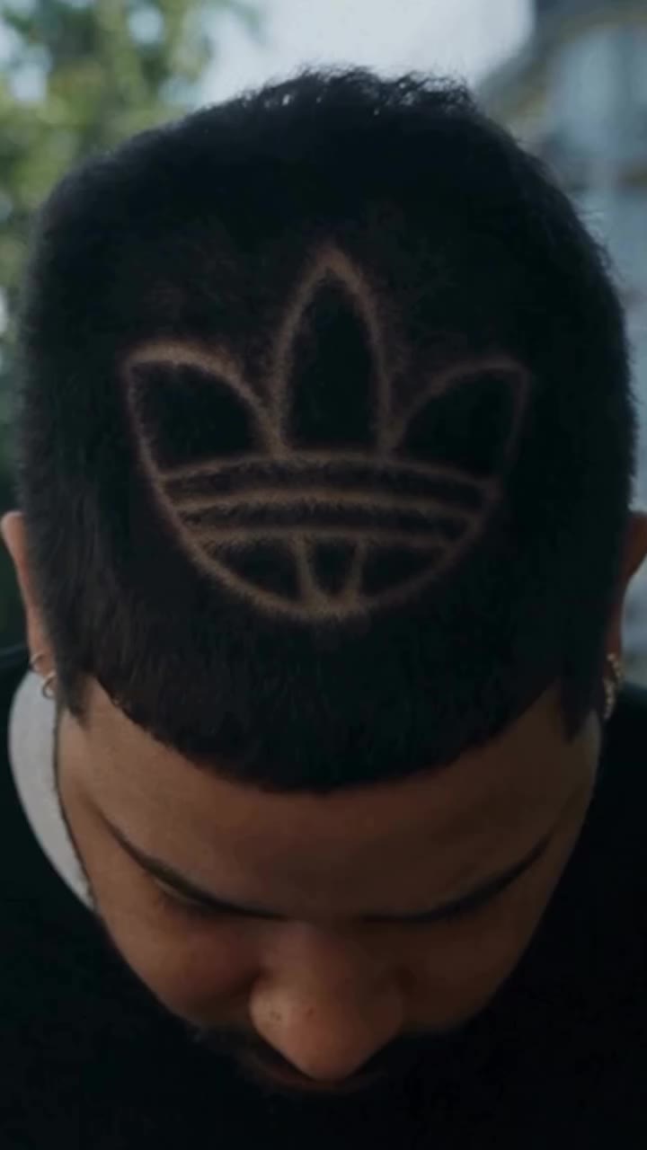 Conocimos a @slumpykev el artista de Queens que ganó el concurso de @adidasmx…