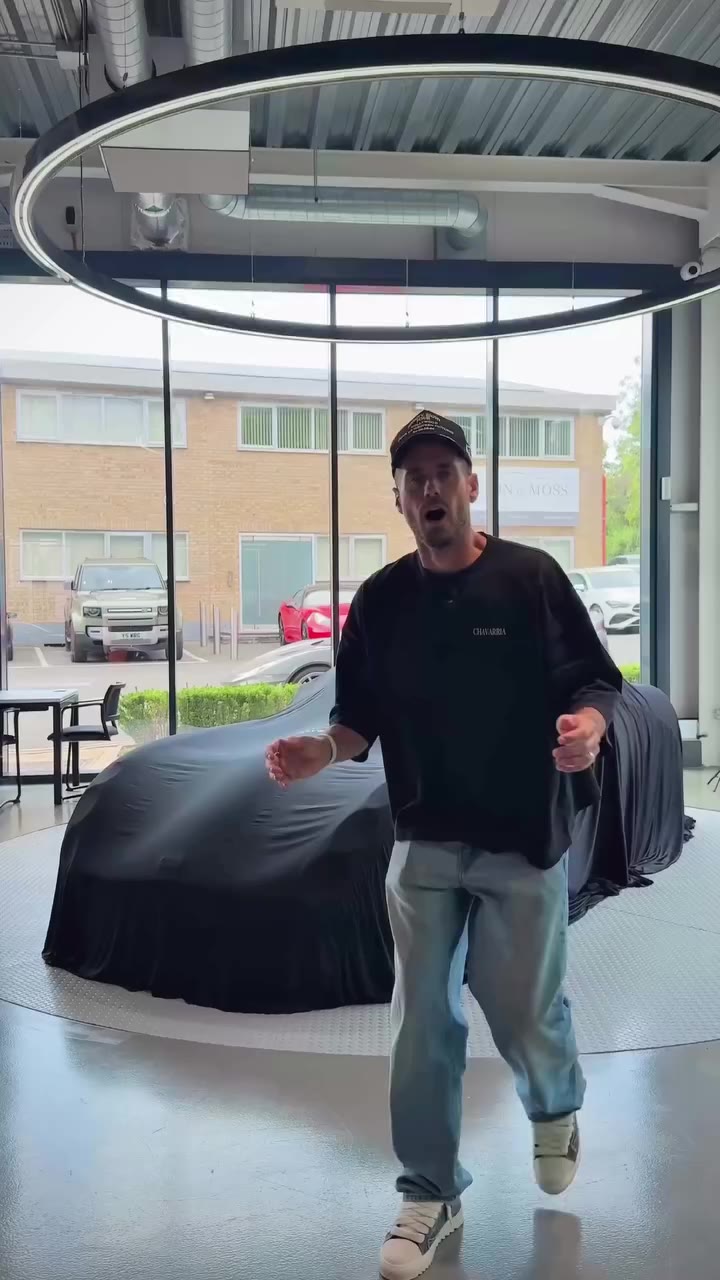 NEW CAR TIME!🚨 Most niche stupid purchase yet? What do you think? I’m in love…