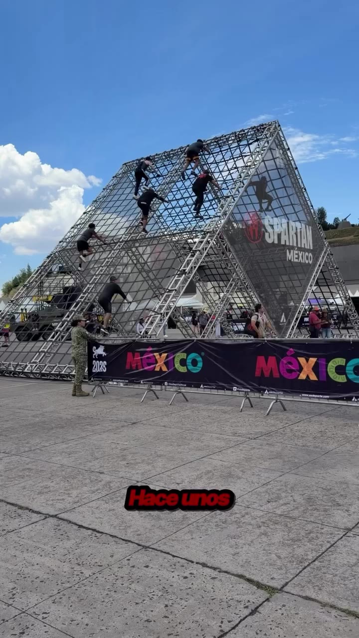 Sobreviví a 10 kilómetros, 25 obstáculos y muchísimo sol. Así fue mi primer…