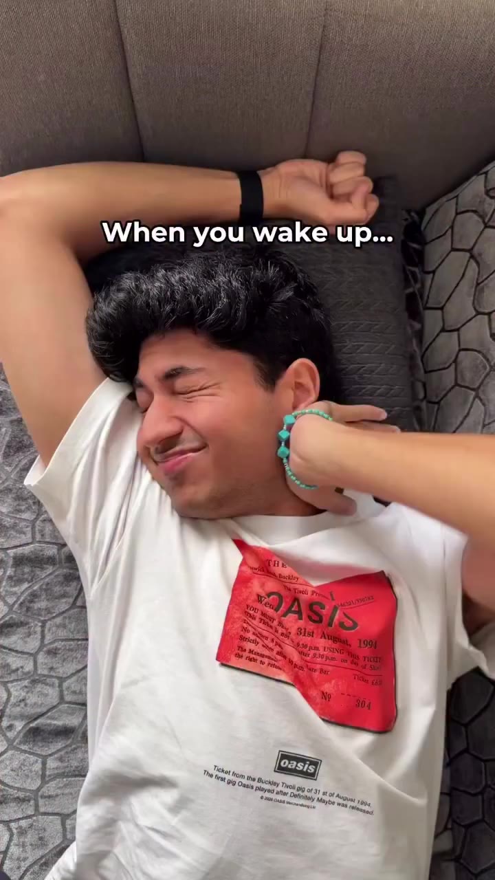 5 mins bhi important hai✋🏻 #sleeping #sleep #alarm #relatable #hack