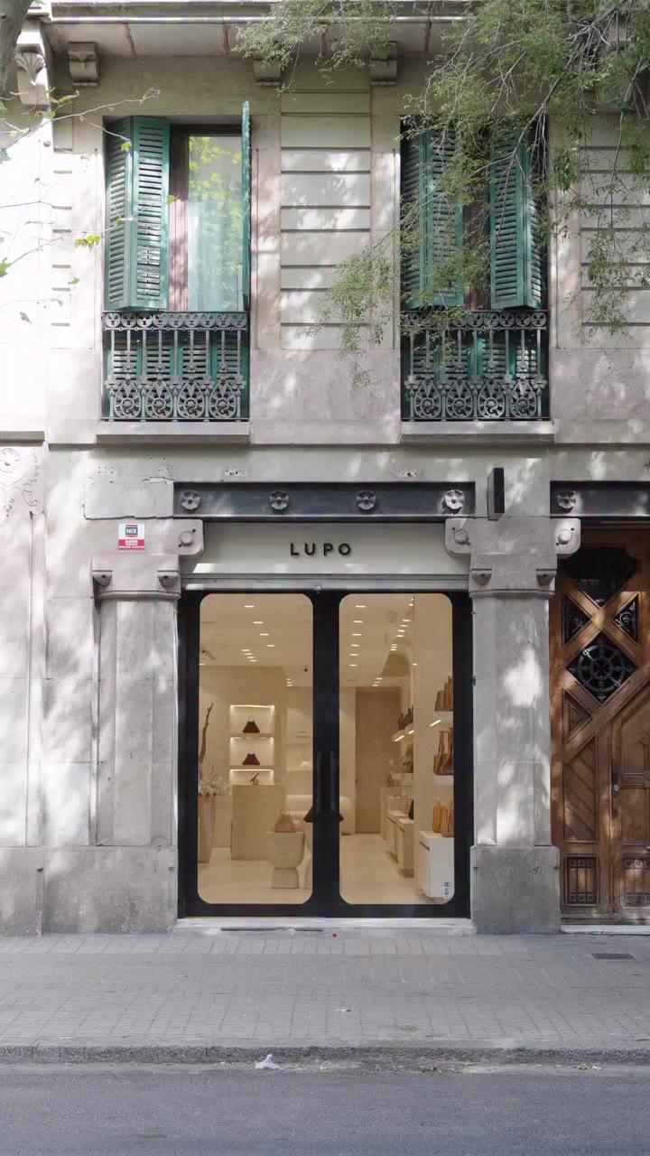 A space designed to experience Lupo beyond the screen, from the textures and…