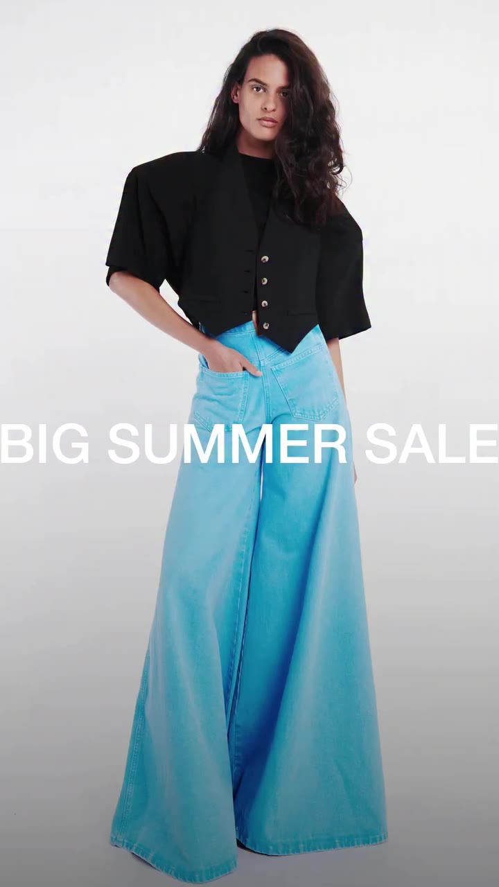 More discounts in our Big Summer Sale. 🪩 Don’t miss out on our staples!⭐️…
