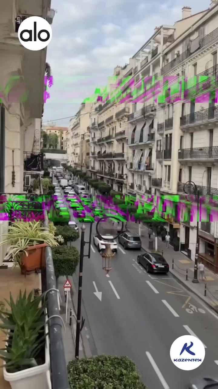 La Alo, pensée pour le mouvement 🌫️ Maille technique grise à motif camouflage…