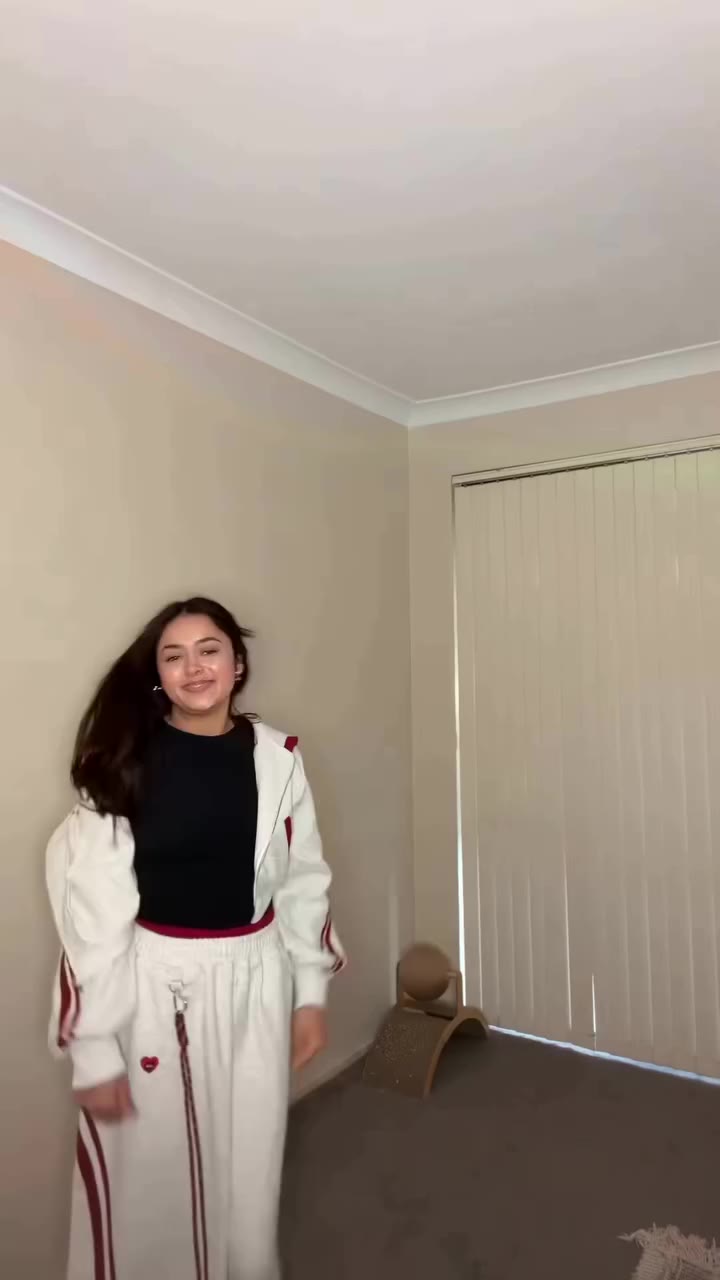 🤟 #aelfriceden #ootd #dance