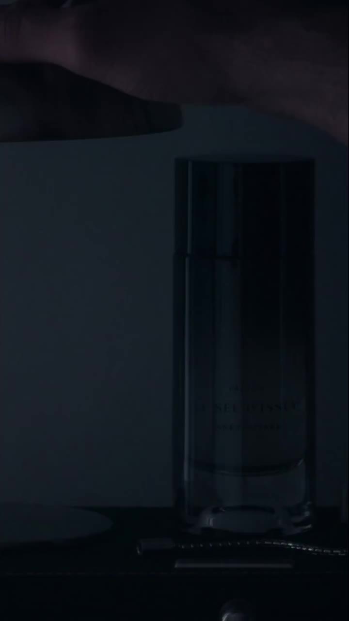 High standards begin with smelling good 👌🏼 Introducing Le Sel d’Issey Parfum…