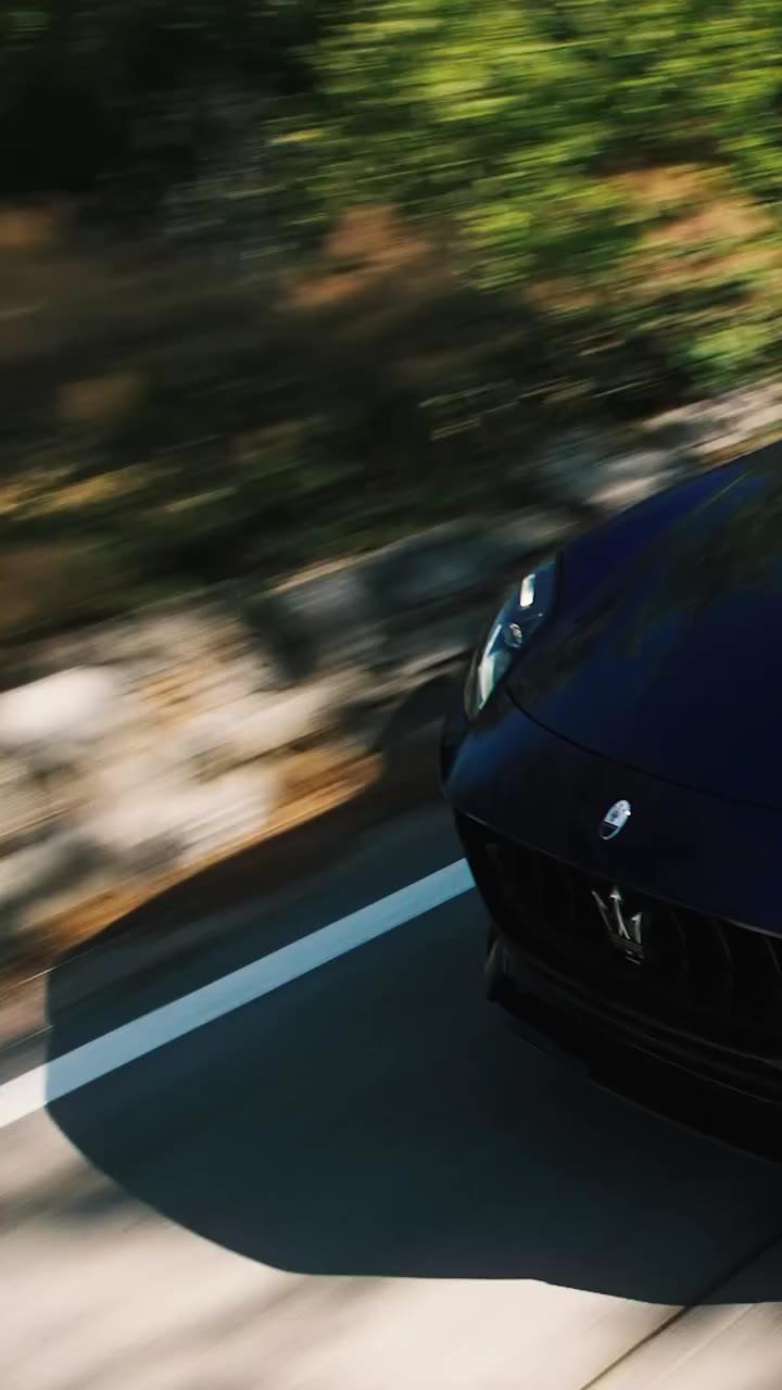 Just you, the road and the new #MaseratiGrecale. ​⁣ Synchronize your rhythm…
