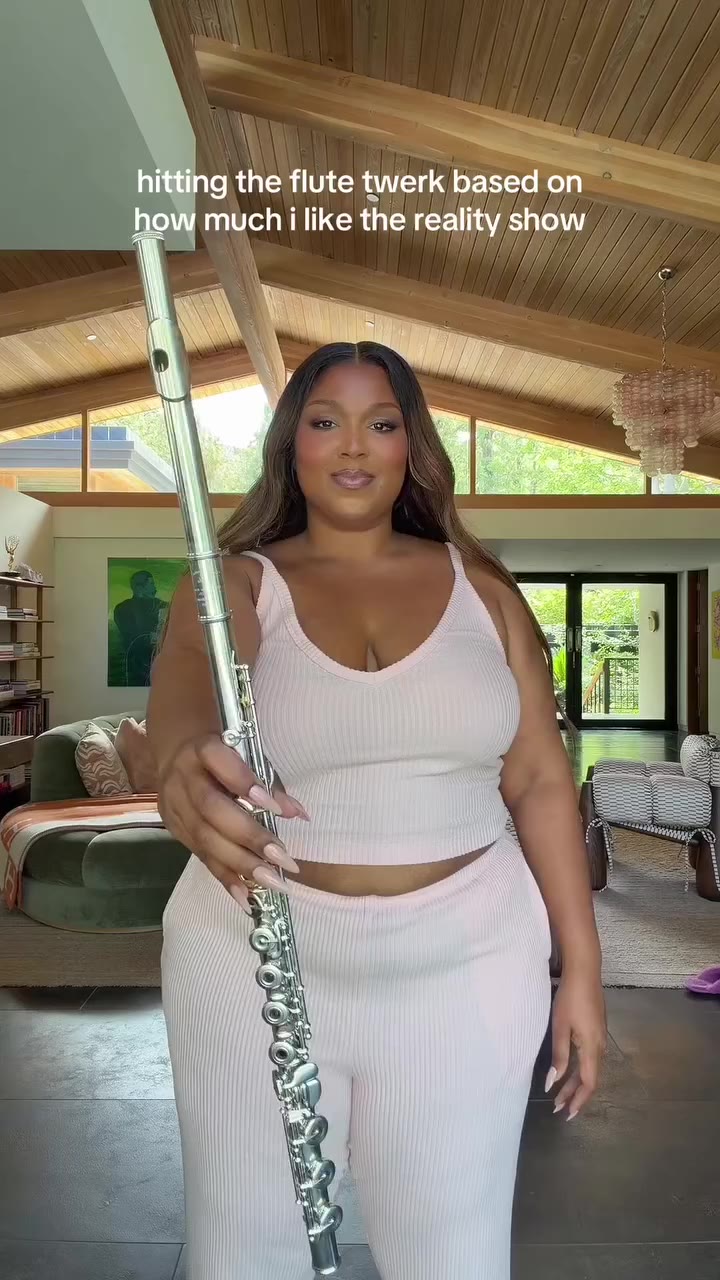 Wide Rib is the official reality TV uniform 💅📺✨