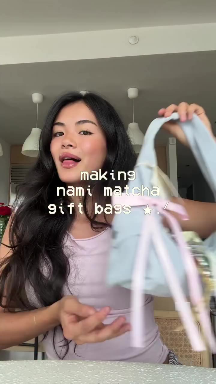 making gift bags for my @namimatcha girls !!