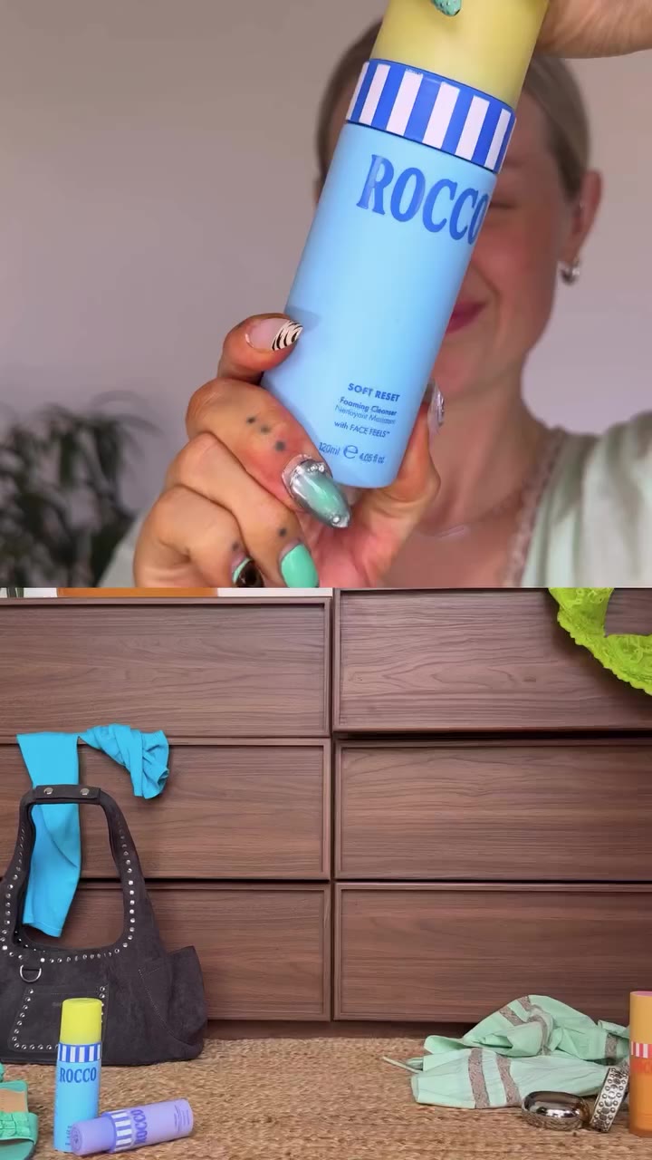 A skincare routine that matches my wardrobe? Yes pls @roccobeautyco 🧚🏻✨🧡 ad