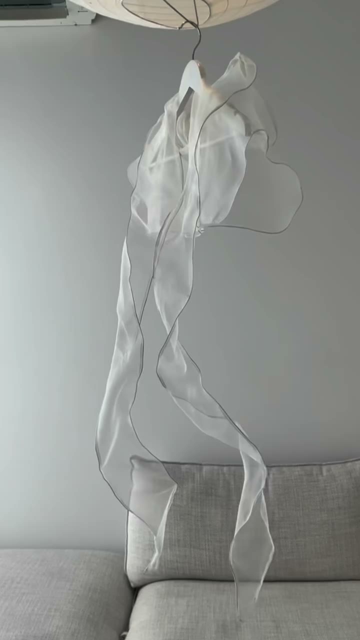 “Little Swan” 🦢 Silk organza and stainless steel wire. Our collar for…