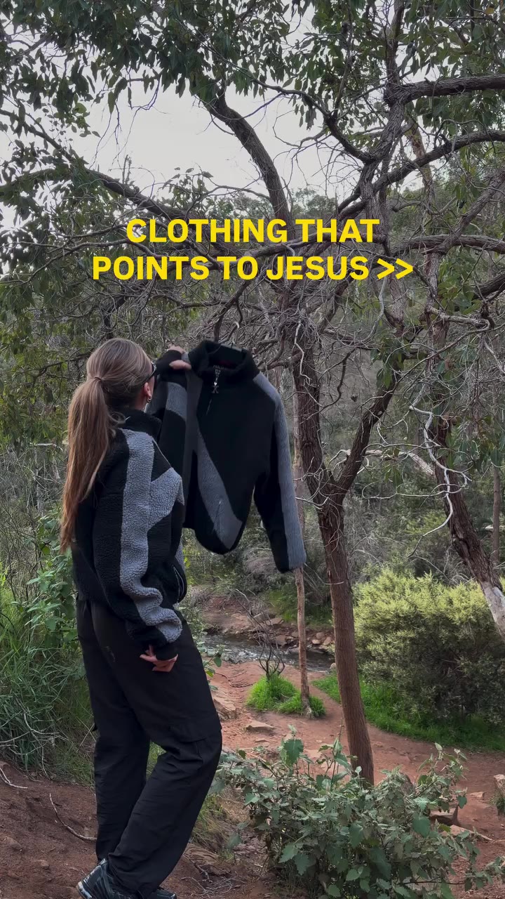 CLOTHING THAT REPRESENTS CHRIST >>
