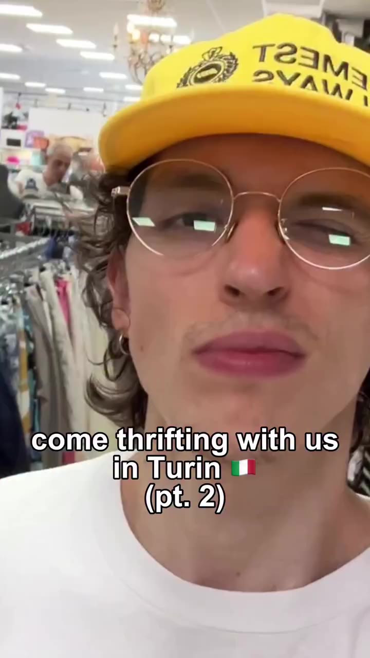 Come thrifting with us in Turin (Part 2) as we check out the Via Gorizia…