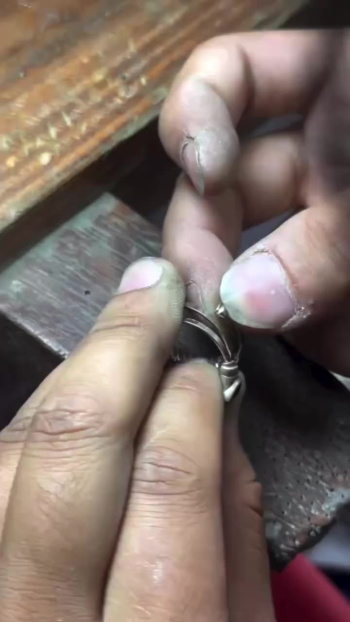 From metal to magic. ✨ Shaped, set, polished — every detail comes together by…