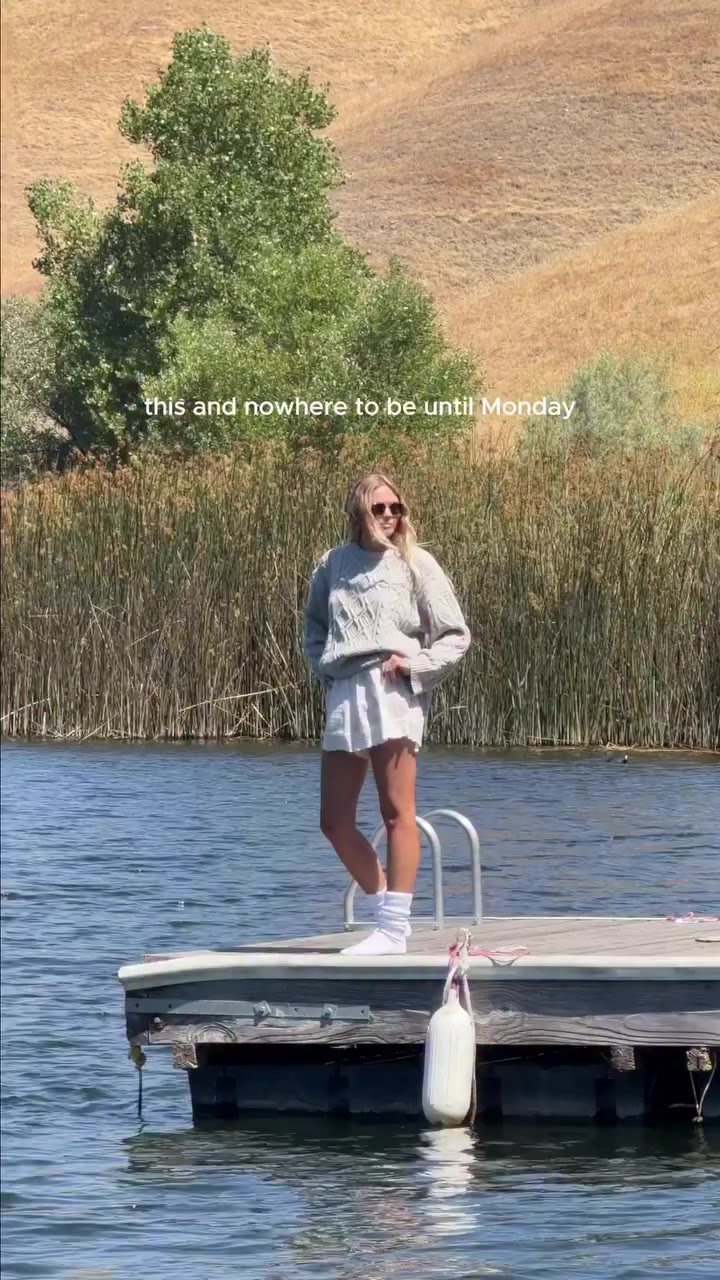 no plans, new sunnies, phone on DND 🤎