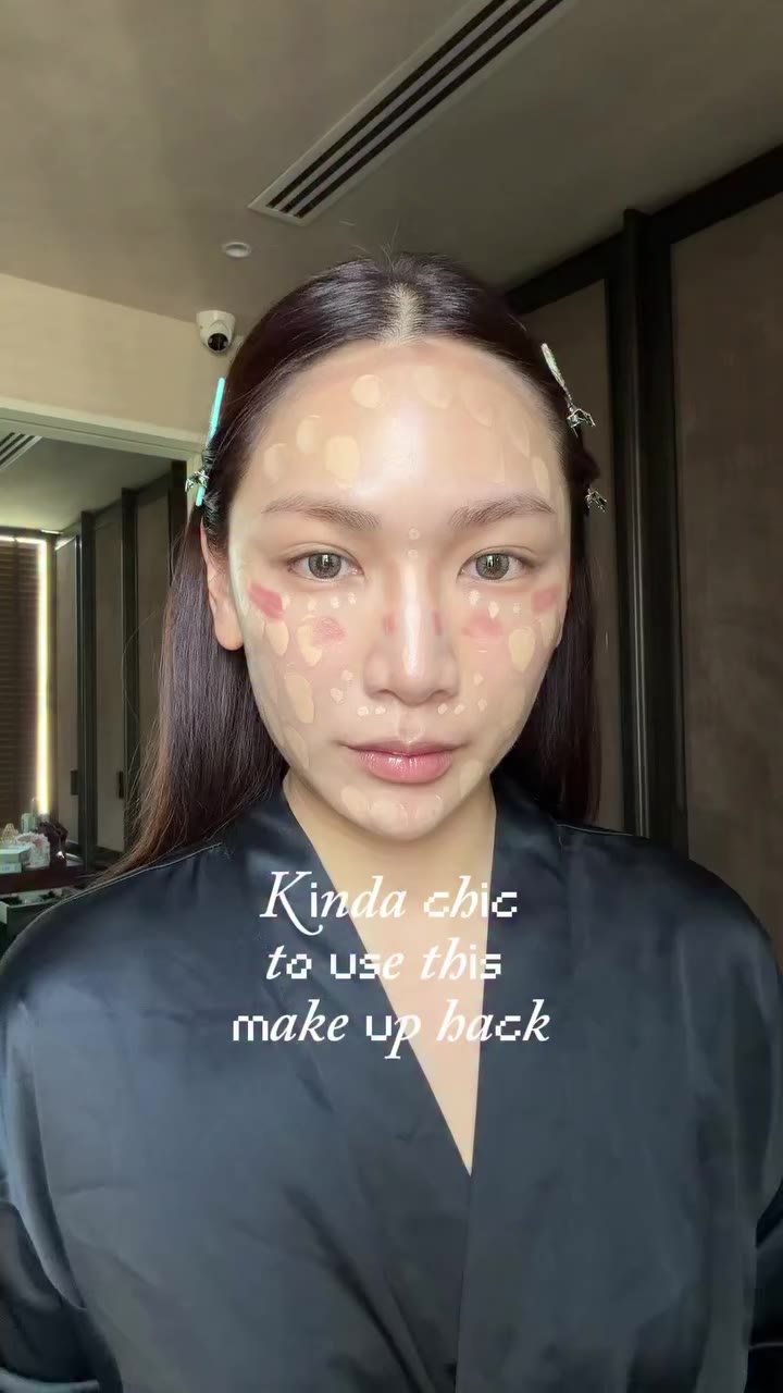 I only need 5 minutes to get this glowy skin @chucks.co 🩵 Chuck’s drink up…