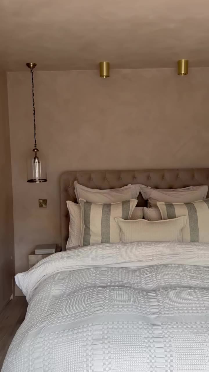 Texture, but make it effortless. 🤎 Maeve brings subtle depth to the bedroom…
