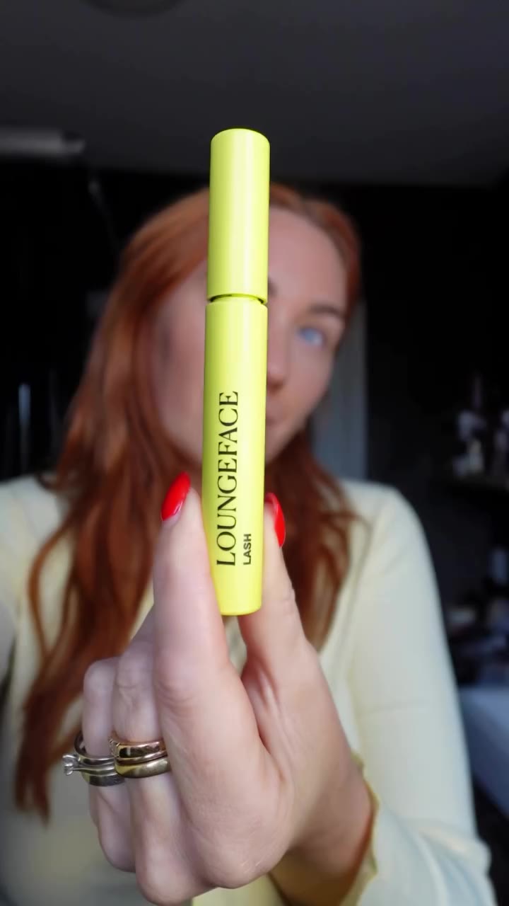 A little mascara goes a long way 🫶 @georgiaannfoleymoule_ wears our tubing…
