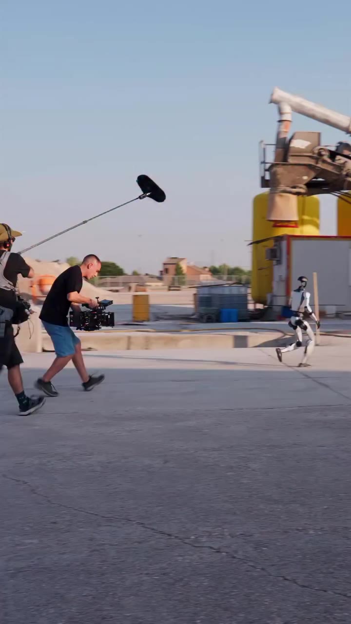 FALL 26, how it was behind the scenes Check the full drop online