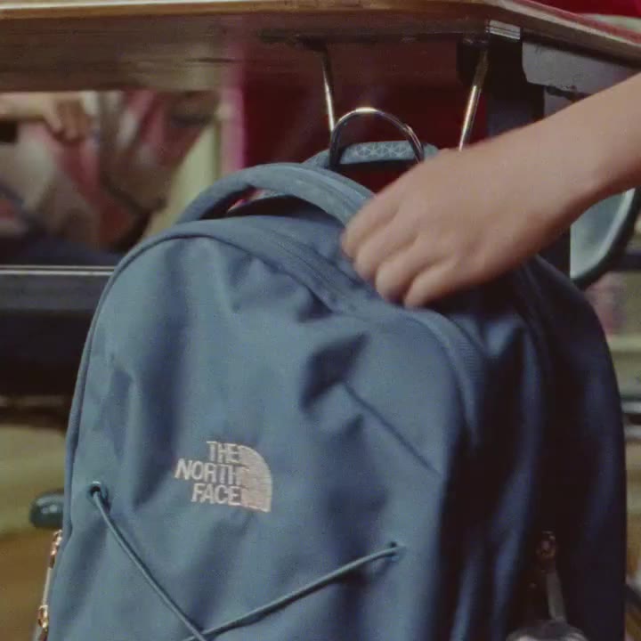 Explorar también es aprender. 🌍🤓 Descubre mochilas, equipamiento y calzado…