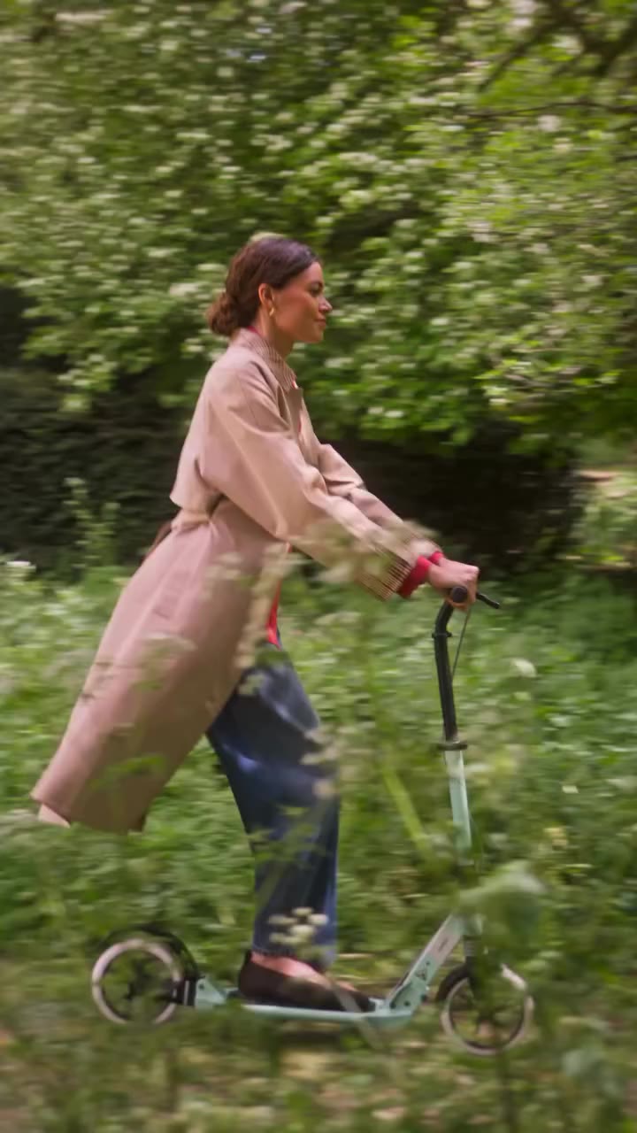 Just pulled up: the new season trench.