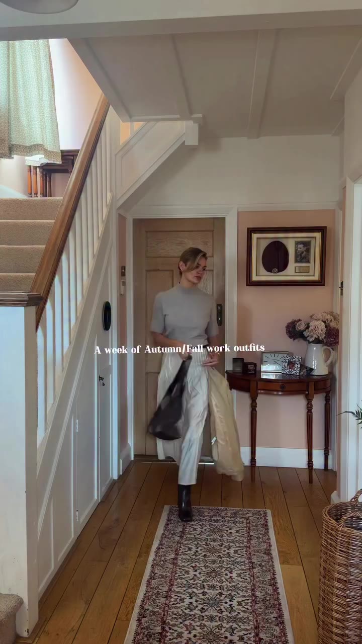 I never thought I’d say these words but…oh how I miss the office 💔🍂…