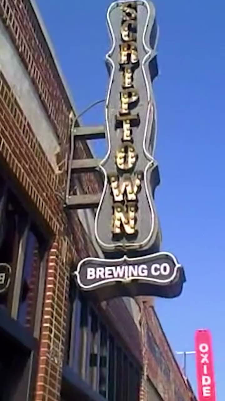Shoes & Brews on a 2005 camcorder🎥 @scriptownrunningclub meets every Thursday…