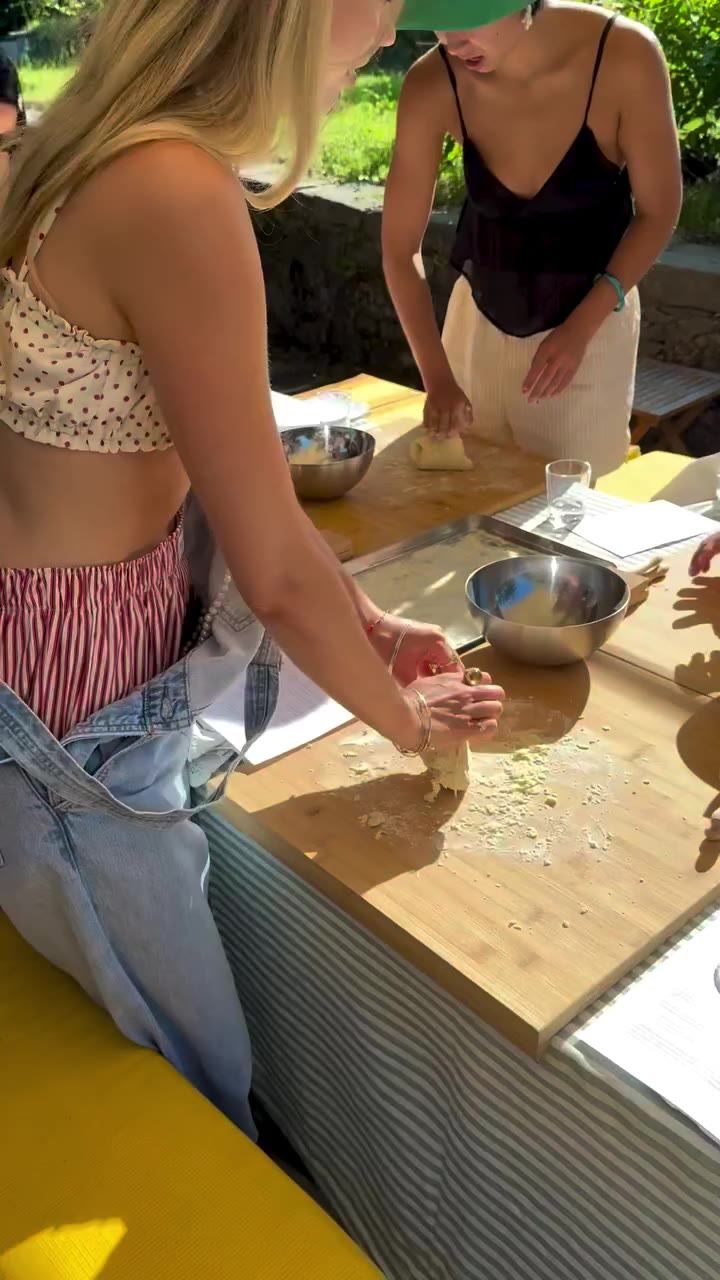 Pasta making @casa.lawa 🍝 @elitaxx