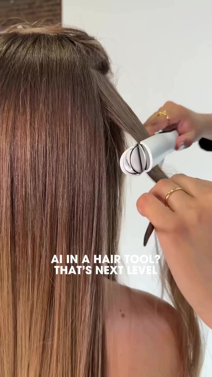 Say hello to ghd Sculpt 🖤 Our newest innovation powered with AI. Perfect…