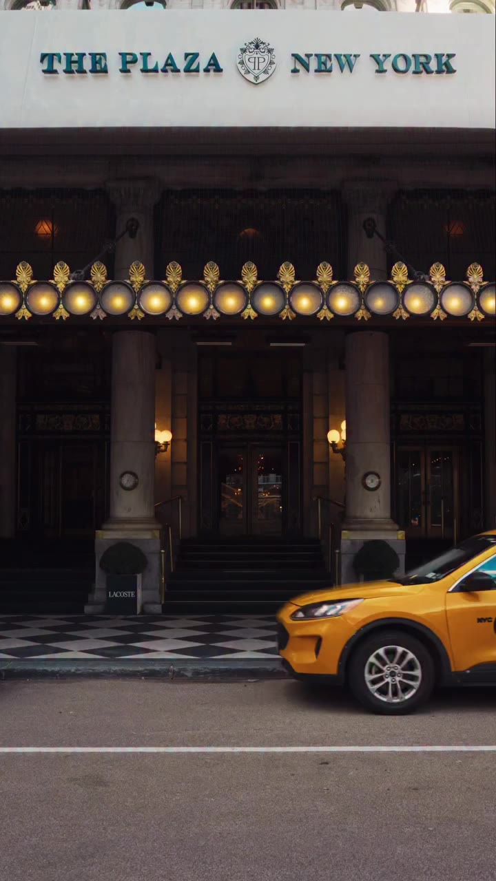 New York, we’re here. Alongside Eva Lys, discover Club Lacoste at…