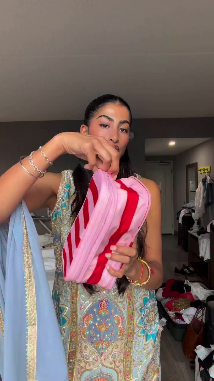 a bottle of soap was indeed required to remove those bracelets…🧼💎 • •…