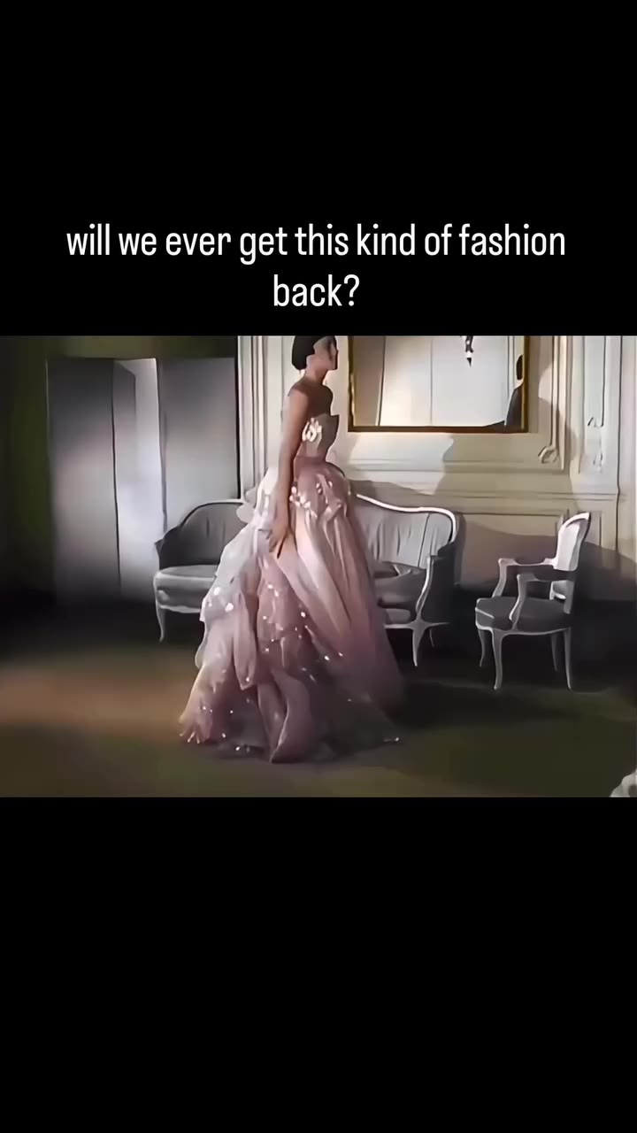 Dior 1949 fashion show