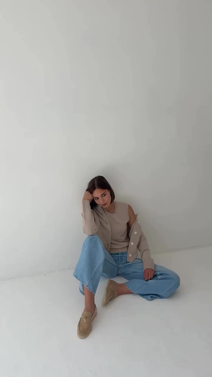 Beautifully crafted in a soft, substantial knit, the Pocket Cardigan features…