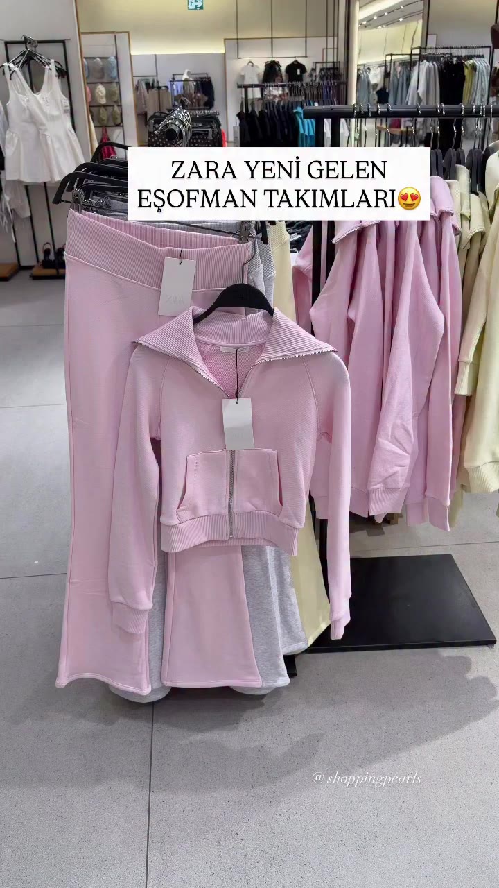 Zara yeni gelen eşofman takımları çok tatlı değil miii😍 linki hikayede…